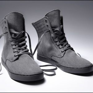 KREW FRANKLIN CANVAS